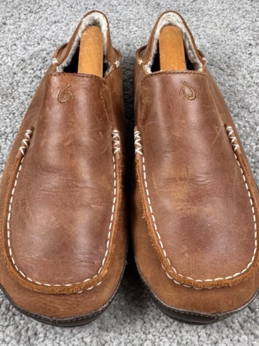 OluKai Moloa Men's Nubuck Leather Slippers with Genuine Shearling Lining Size 8